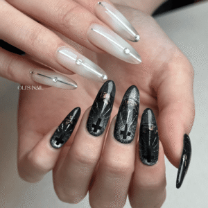OLI'S NAIL 奧里美甲|高雄美甲|貓眼透白黑白陰陽甲
